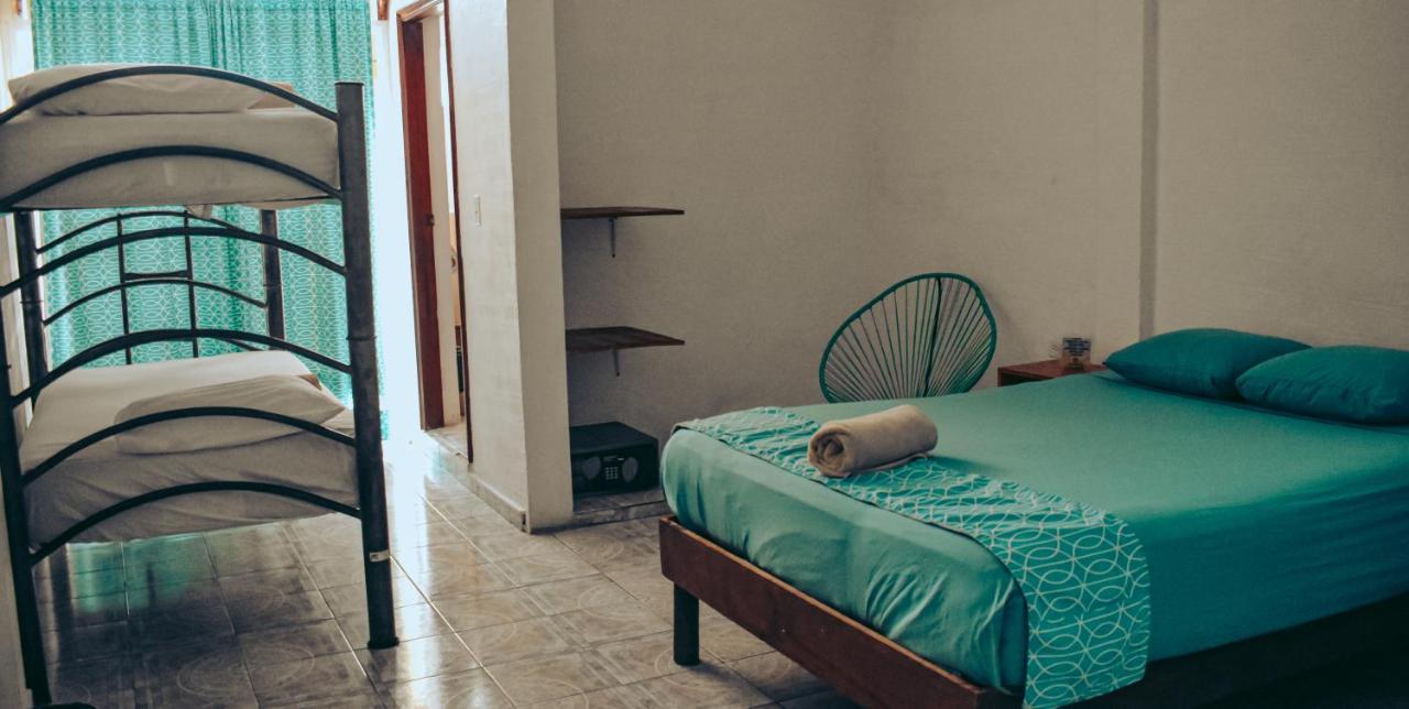 Les Trois Singes - Friendly Hostel Isla Mujeres Eksteriør bilde