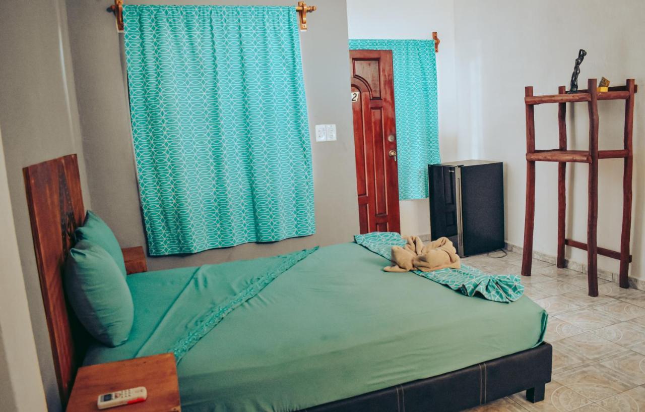 Les Trois Singes - Friendly Hostel Isla Mujeres Eksteriør bilde