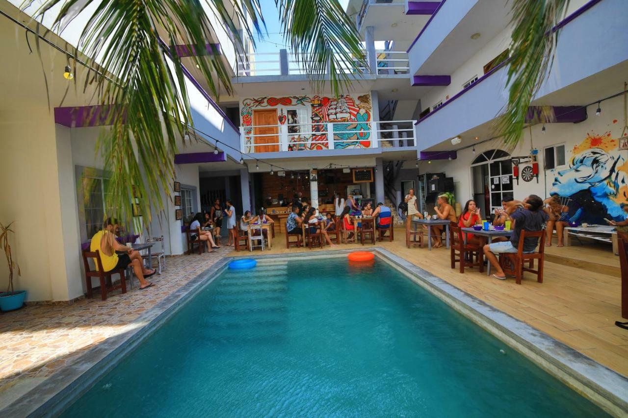 Les Trois Singes - Friendly Hostel Isla Mujeres Eksteriør bilde